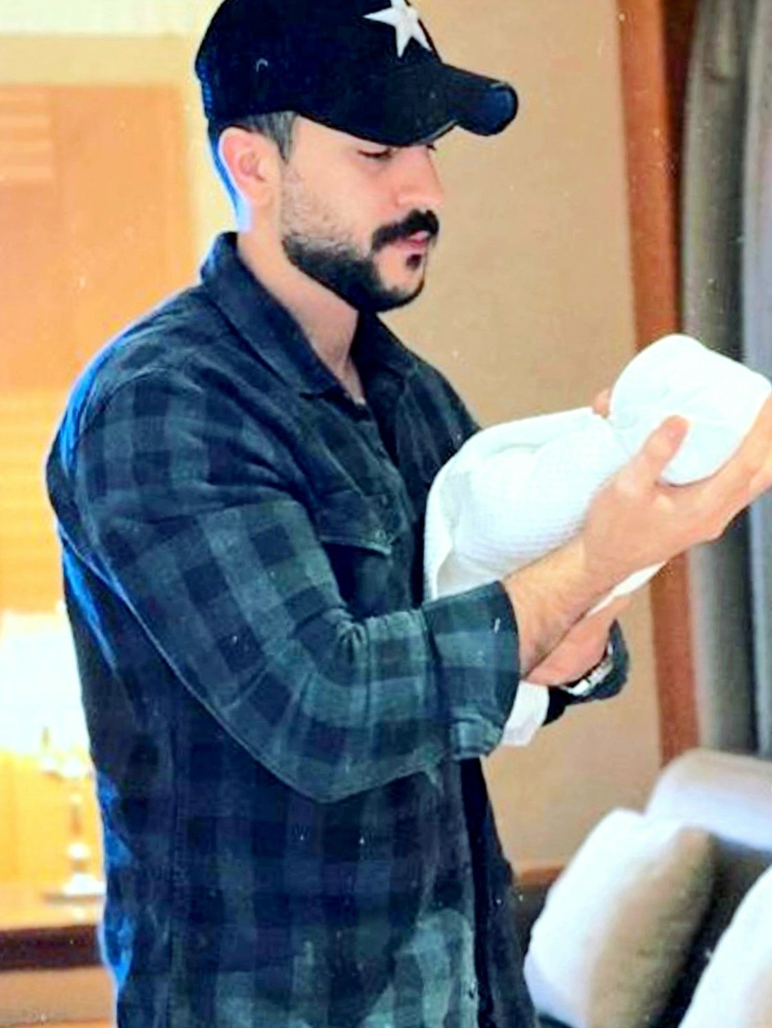 زوج هديل الأنصاري ويكيبيديا